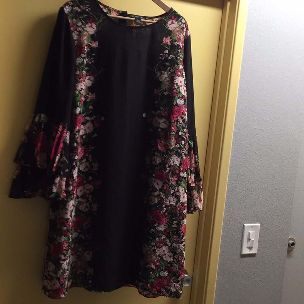 • I•N•C• International Concepts Women Floral •